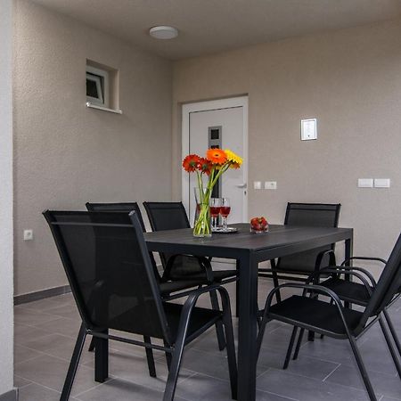 Vila Rozarija Trogir Luaran gambar