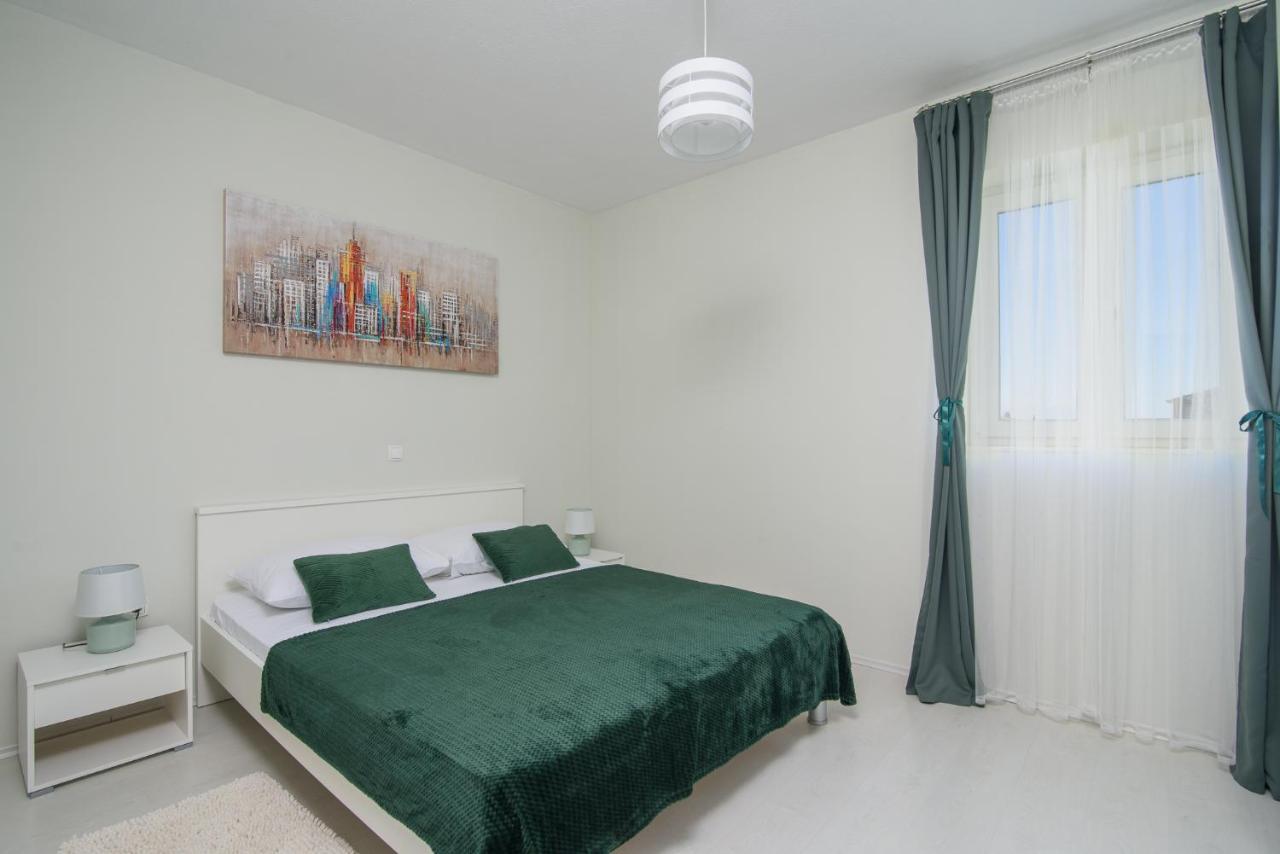 Vila Rozarija Trogir Luaran gambar