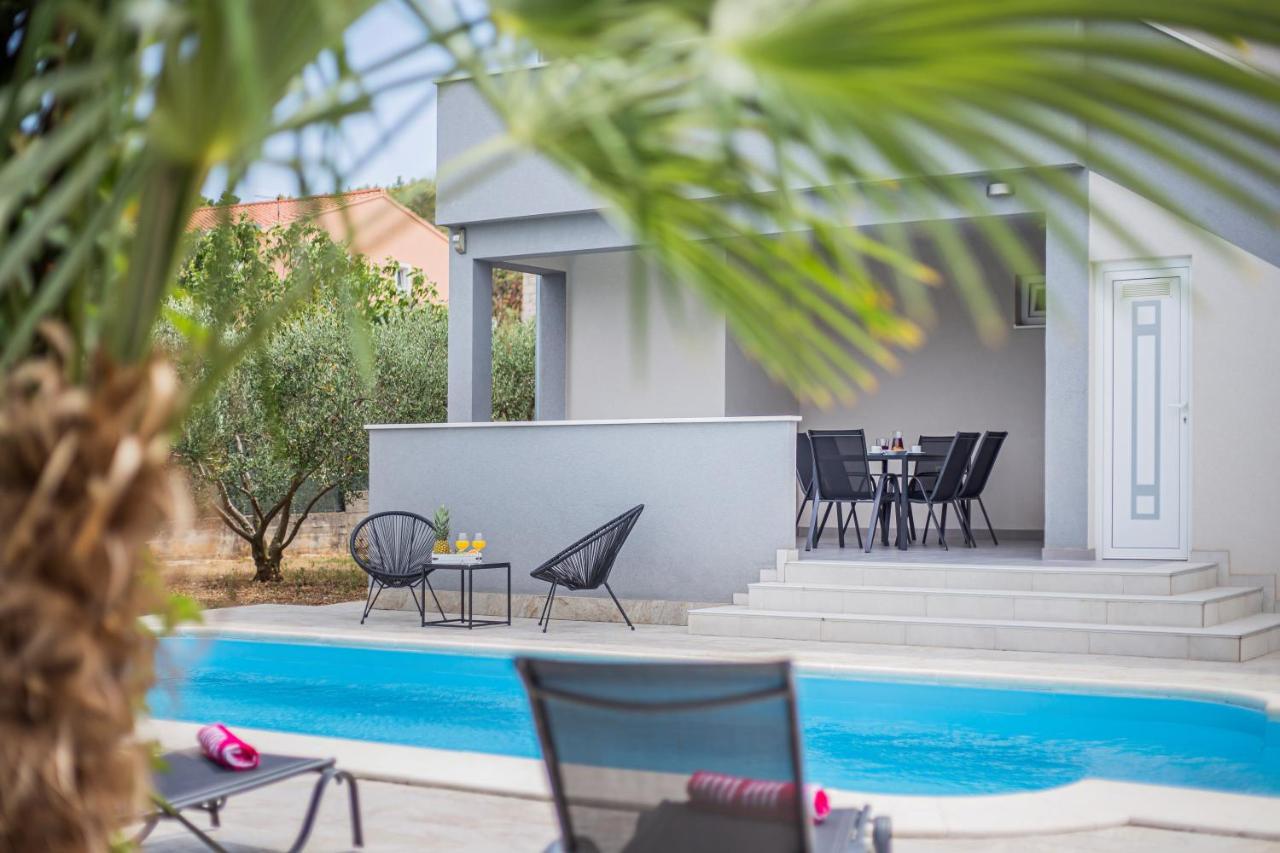 Vila Rozarija Trogir Luaran gambar