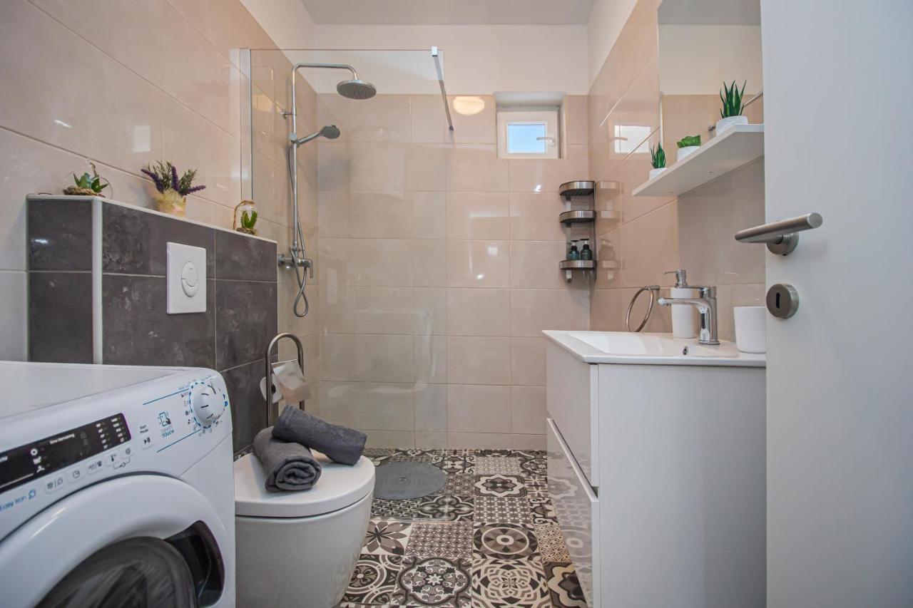 Vila Rozarija Trogir Luaran gambar