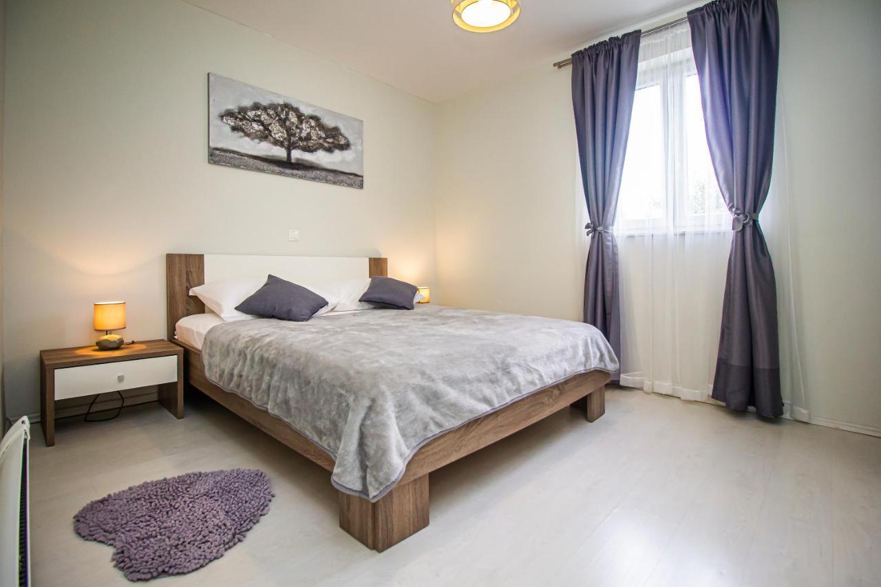 Vila Rozarija Trogir Luaran gambar