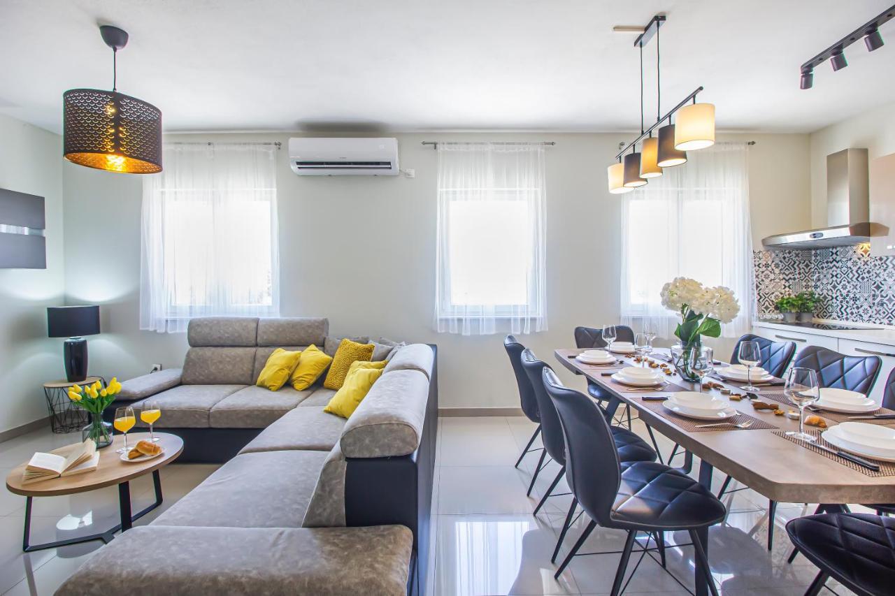 Vila Rozarija Trogir Luaran gambar